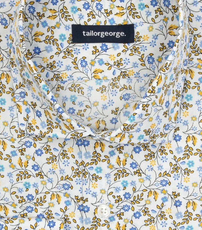 Bügelleichtes, schlichtes weißes Popeline-Hemd