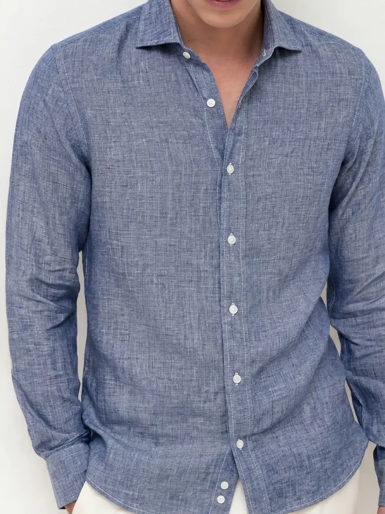 Bügelleichtes, schlichtes weißes Popeline-Hemd